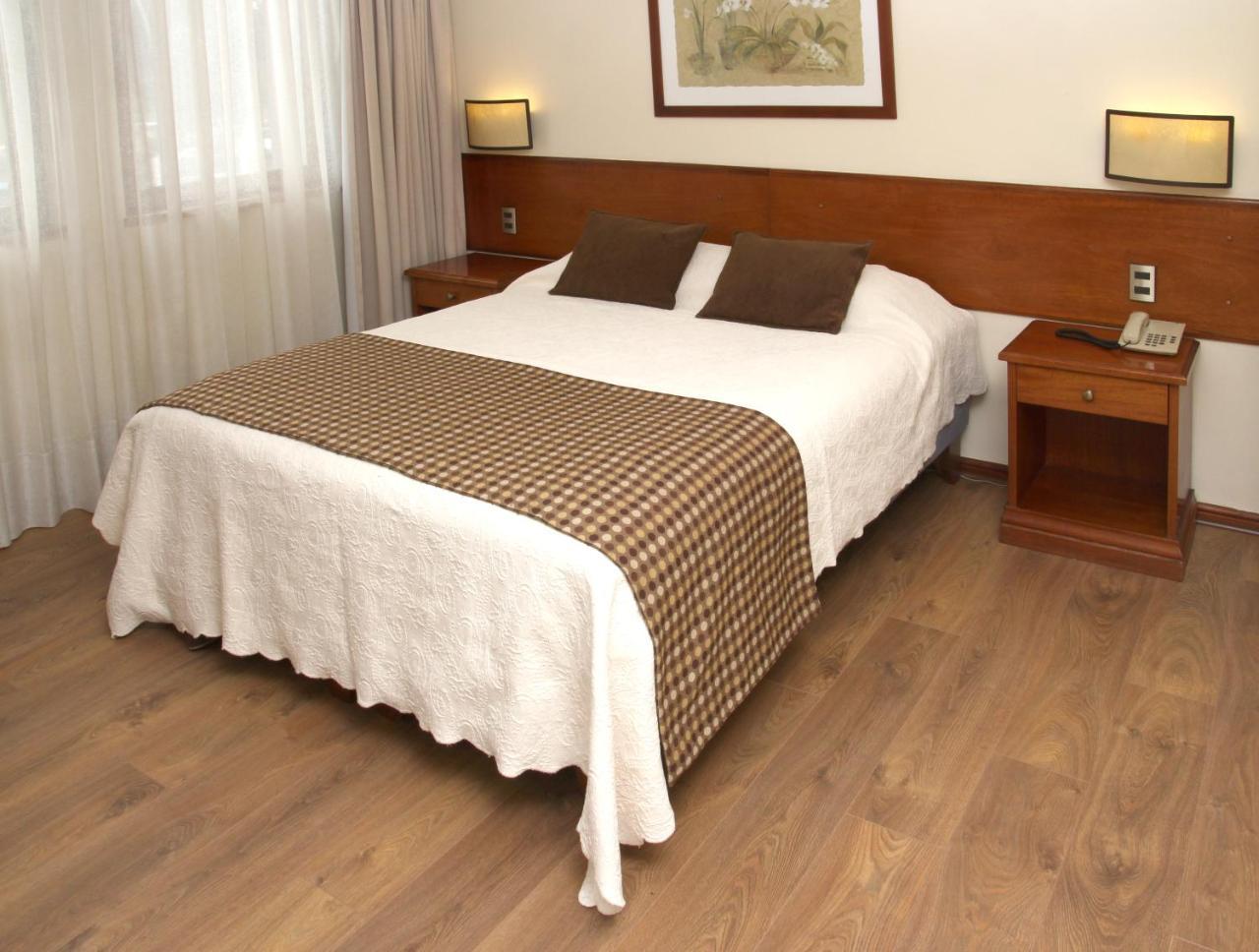 Tur Hotel Santiago Eksteriør bilde