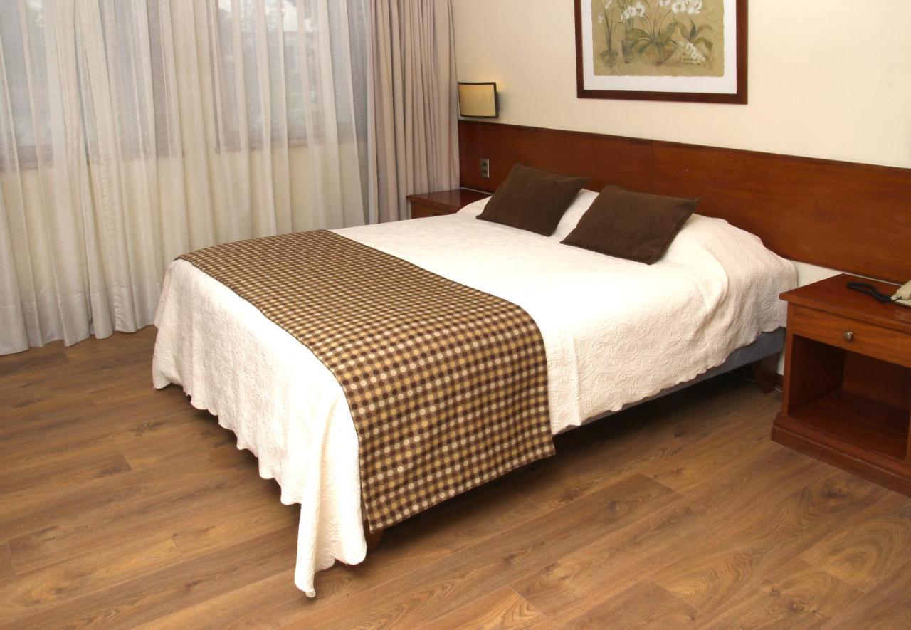 Tur Hotel Santiago Eksteriør bilde